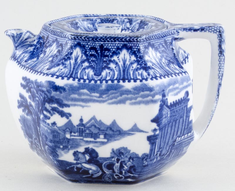 Teapot small c1920s